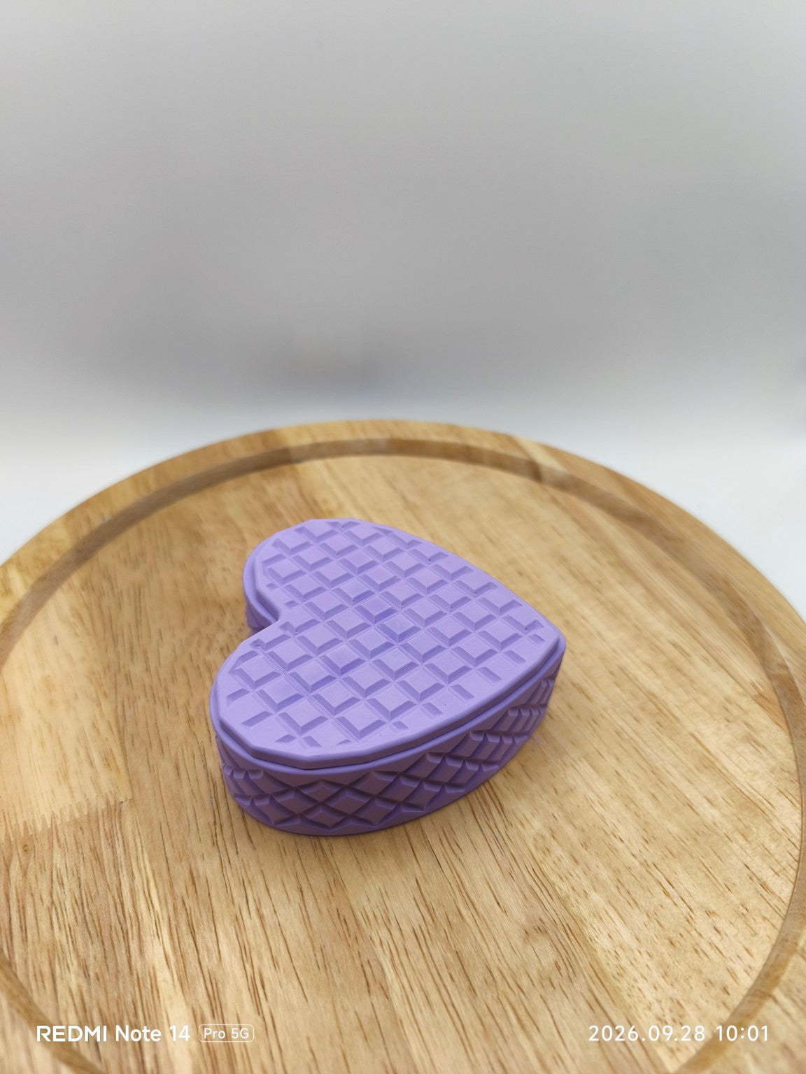 pot cœur violet